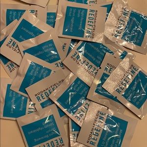 Rodan & Fields Redefine Night Renewing serum (40)